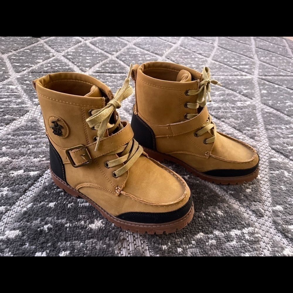 Girls Boots